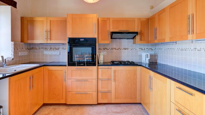 Image No.9-2 Bed Village House for sale