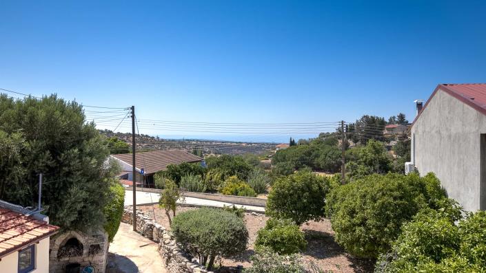 Image No.19-2 Bed Village House for sale