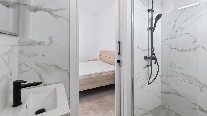 Image No.17-3 Bed Apartment for sale