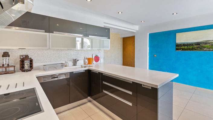 Image No.5-4 Bed Apartment for sale