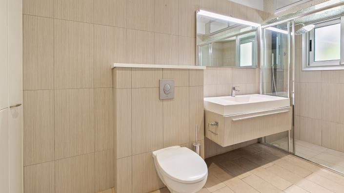 Image No.18-4 Bed Apartment for sale