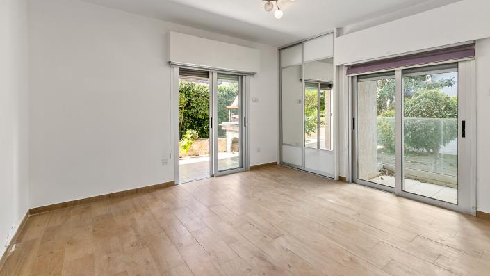 Image No.19-4 Bed Apartment for sale