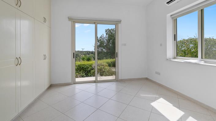 Image No.11-2 Bed Bungalow for sale