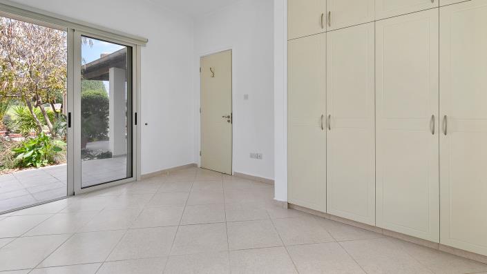 Image No.16-2 Bed Bungalow for sale