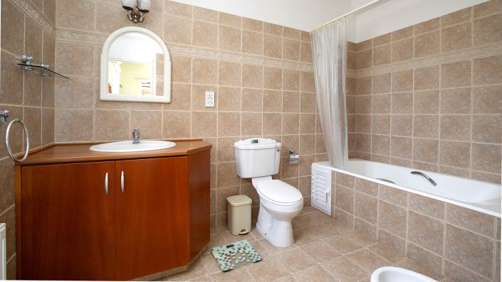 Image No.12-2 Bed House/Villa for sale