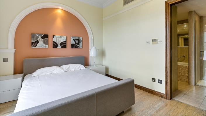 Image No.20-2 Bed Apartment for sale