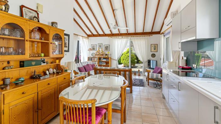 Image No.5-2 Bed Bungalow for sale