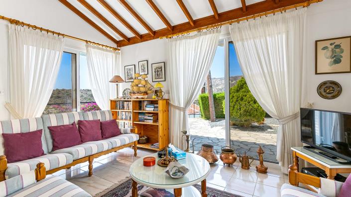 Image No.7-2 Bed Bungalow for sale