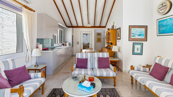 Image No.8-2 Bed Bungalow for sale