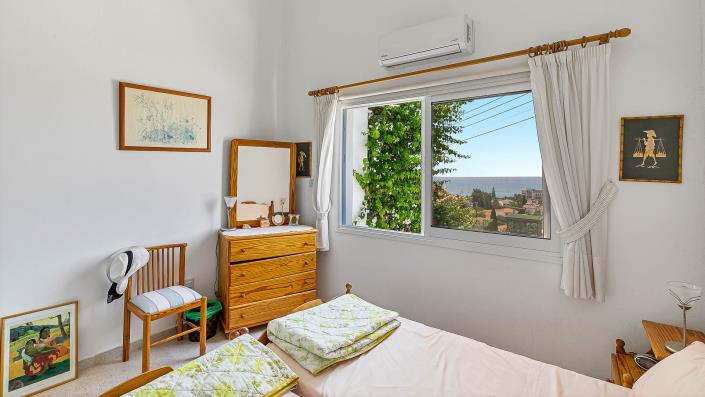 Image No.15-2 Bed Bungalow for sale