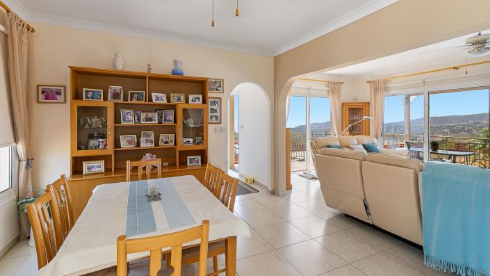 Image No.3-3 Bed Villa / Detached for sale