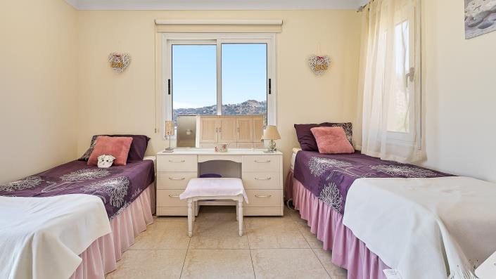 Image No.28-3 Bed Villa / Detached for sale