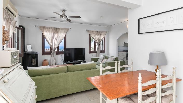 Image No.8-2 Bed Townhouse for sale