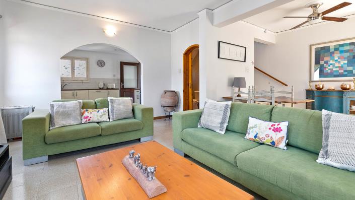 Image No.15-2 Bed Townhouse for sale