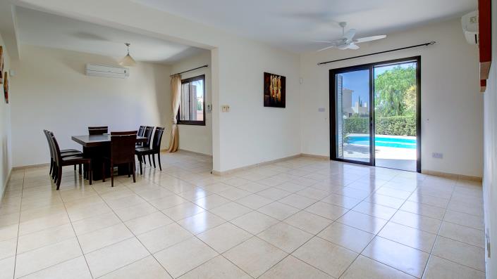 Image No.23-4 Bed Villa / Detached for sale