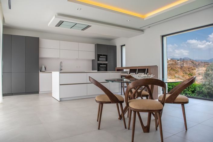 Image No.19-5 Bed Villa for sale