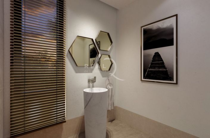 Image No.8-2 Bed Apartment for sale