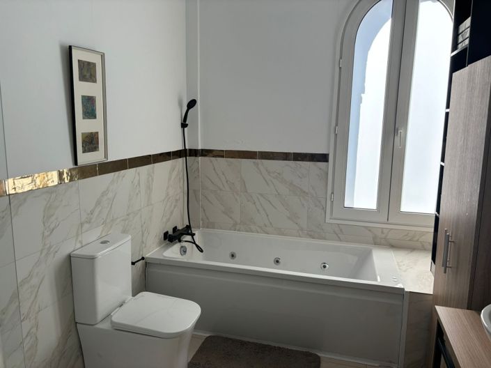 Image No.14-6 Bed Villa for sale