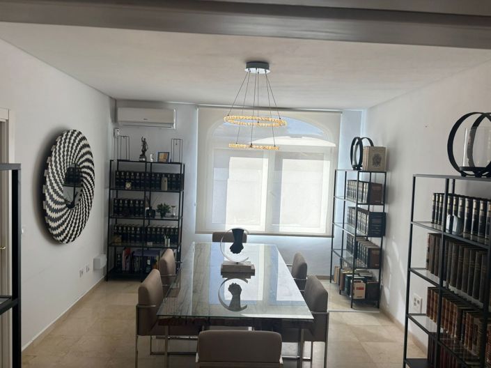 Image No.5-6 Bed Villa for sale