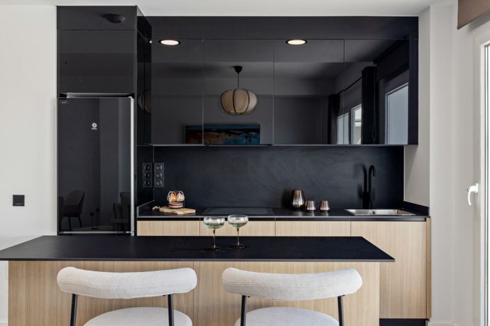 Image No.18-2 Bed Property for sale