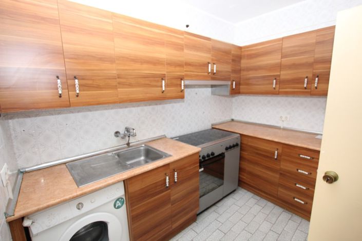 Image No.19-4 Bed Property for sale