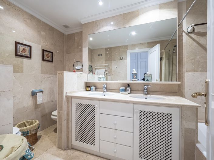 Image No.9-2 Bed Apartment for sale