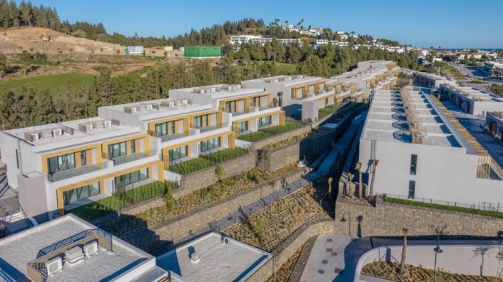 Image No.16-4 Bed Townhouse for sale