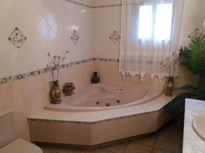 Image No.7-3 Bed Villa for sale