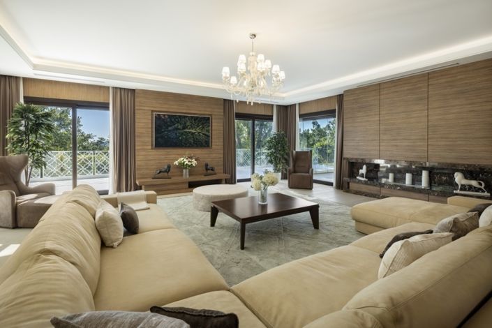 Image No.2-6 Bed Villa for sale