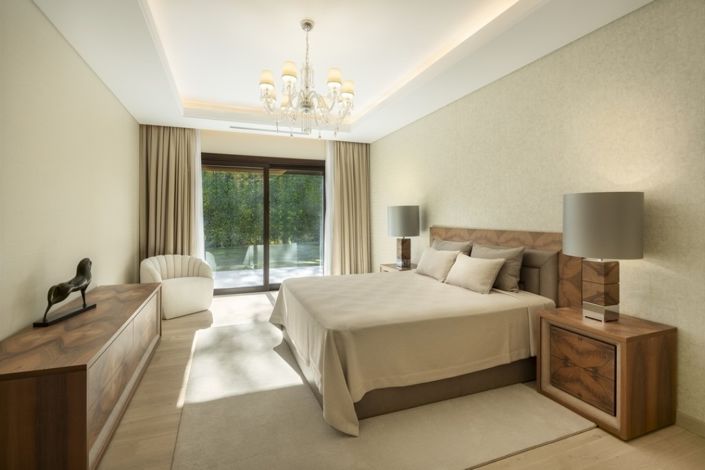 Image No.9-6 Bed Villa for sale