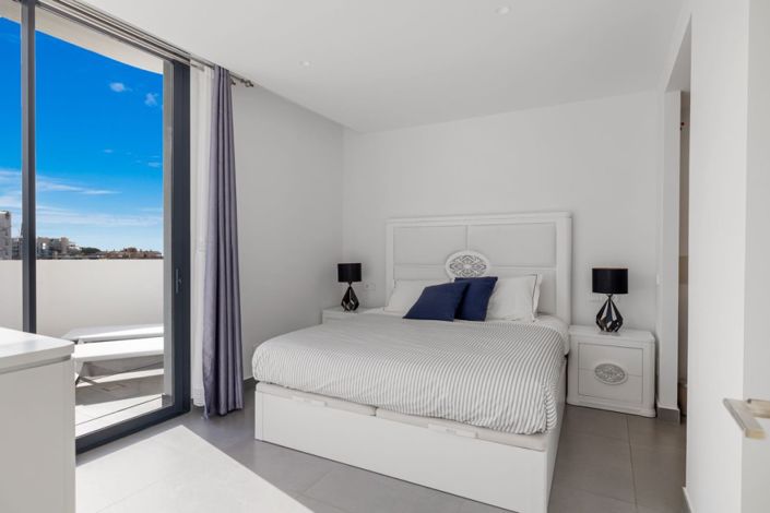 Image No.10-2 Bed Apartment for sale