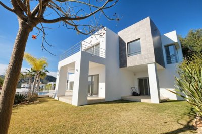 4 Bed Villa for sale