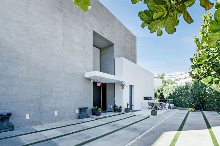 Image No.12-5 Bed Villa for sale