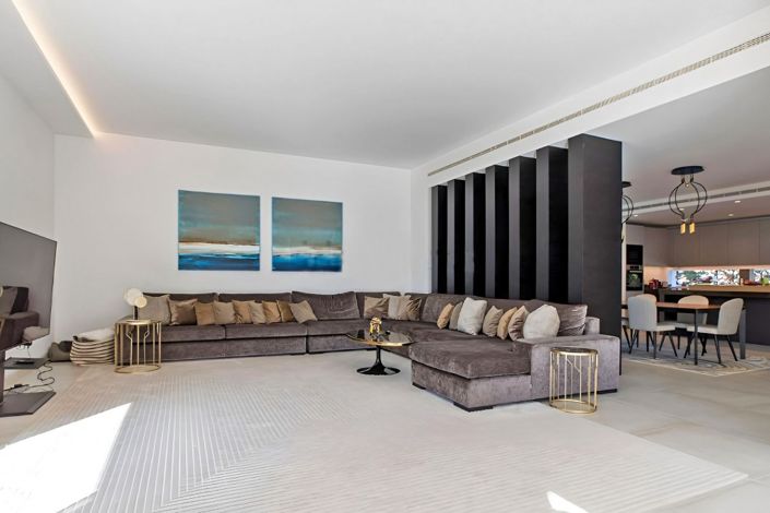 Image No.5-5 Bed Villa for sale