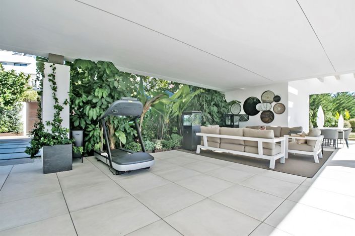 Image No.7-5 Bed Villa for sale