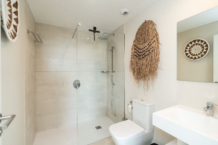 Image No.8-2 Bed Apartment for sale