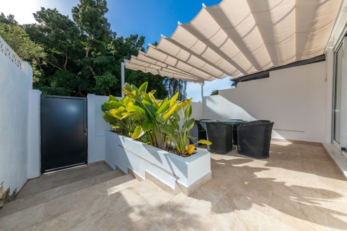 Image No.9-2 Bed Townhouse for sale