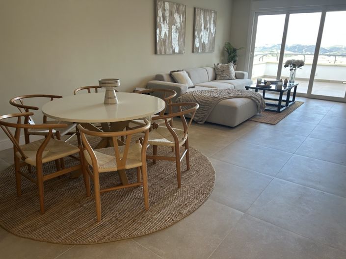 Image No.2-3 Bed Property for sale