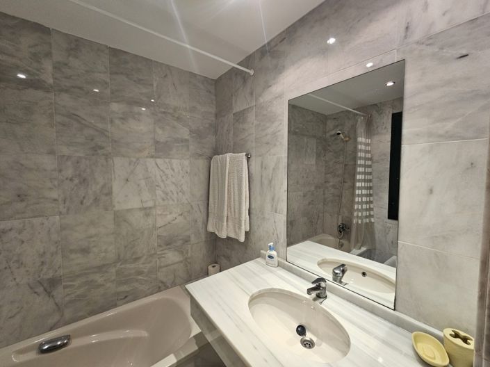 Image No.15-3 Bed Apartment for sale