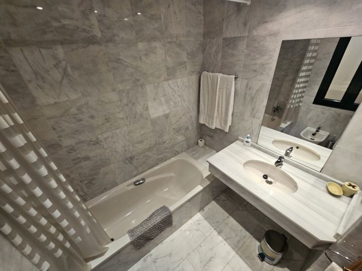 Image No.16-3 Bed Apartment for sale