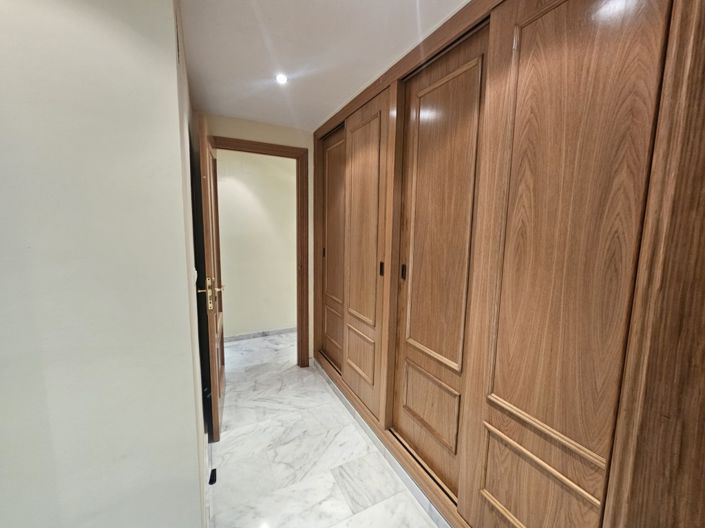 Image No.18-3 Bed Apartment for sale