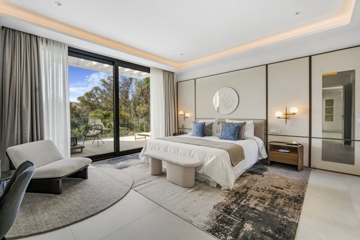 Image No.6-6 Bed Villa for sale