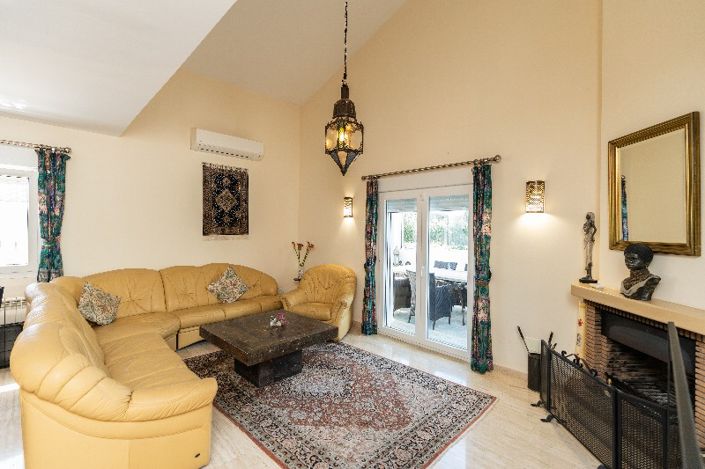 Image No.17-3 Bed Villa for sale