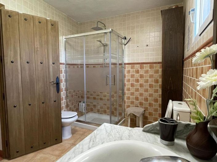 Image No.6-2 Bed Villa for sale