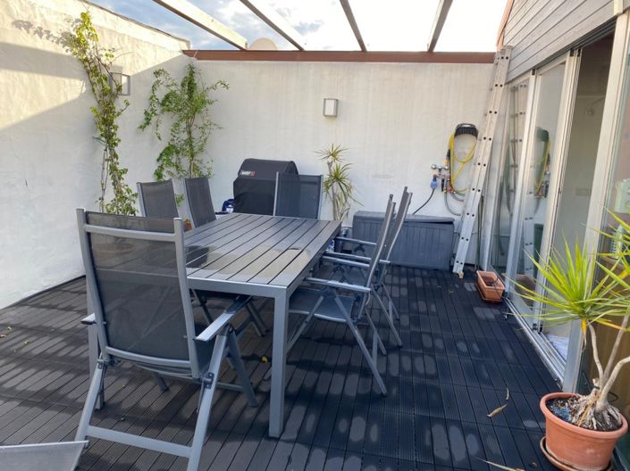 Image No.17-3 Bed Property for sale