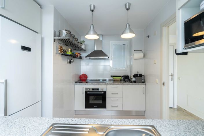 Image No.4-2 Bed Apartment for sale