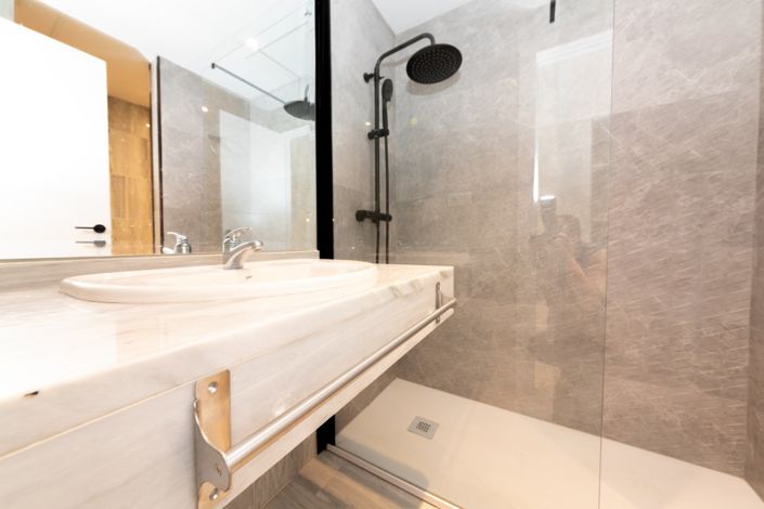 Image No.12-3 Bed Apartment for sale