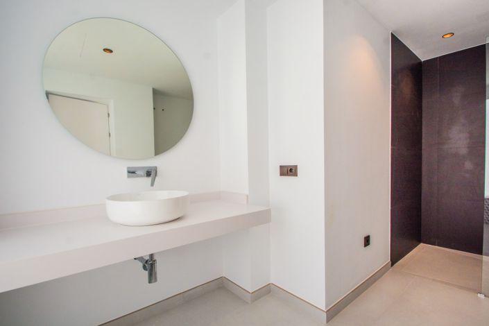 Image No.20-4 Bed Villa for sale