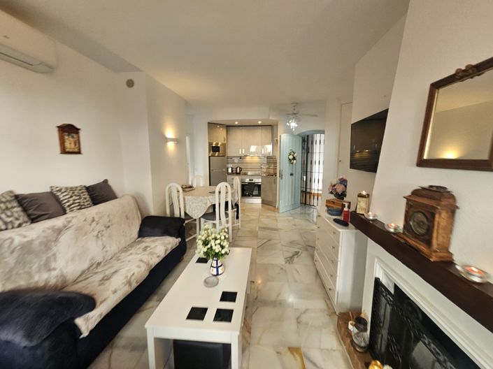 Image No.8-2 Bed Apartment for sale