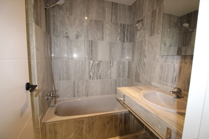 Image No.15-3 Bed Apartment for sale